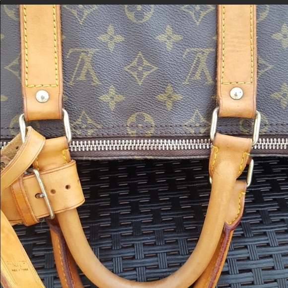 Authentic Louis Vuitton Carry on bag - Picture 3 of 9